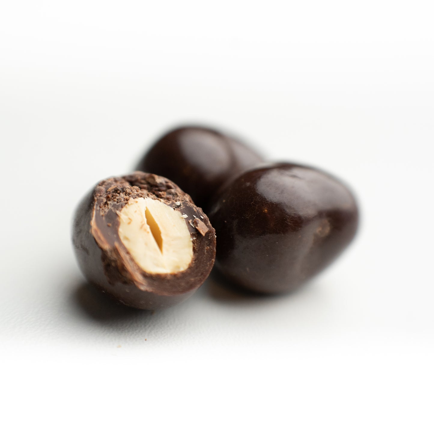 
                  
                    Mørk Chokolade Cashewnød - 140 gram
                  
                